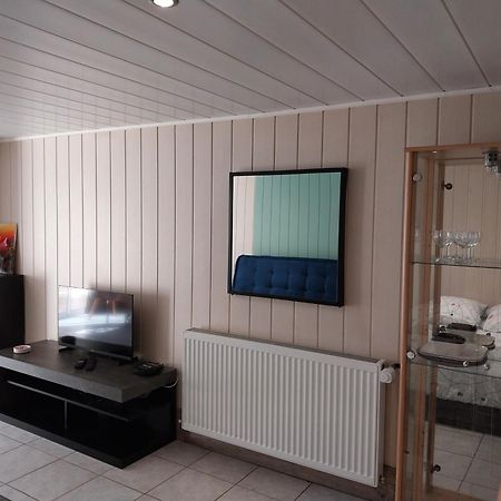 Beau Studio T1 A 30 Km De Paris Saint-Germain-lès-Corbeil Esterno foto